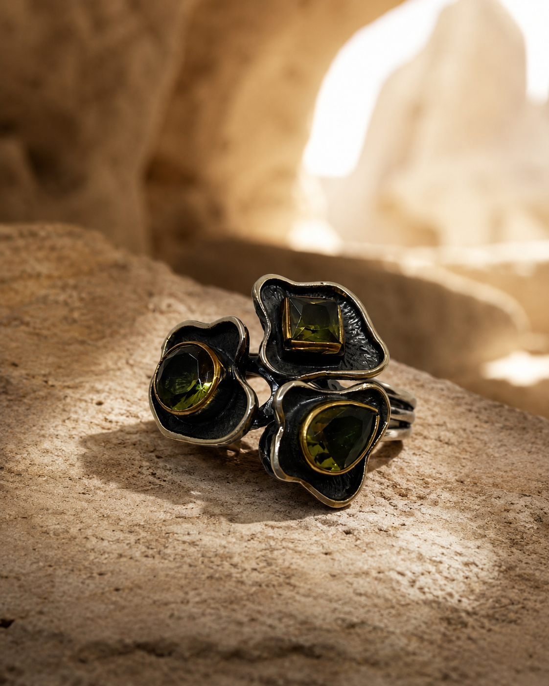 Floral Trio 925 Sterling Silver Ring with Zultanite Stones — sterling-silver-zultanit-ring-cappadocia-1