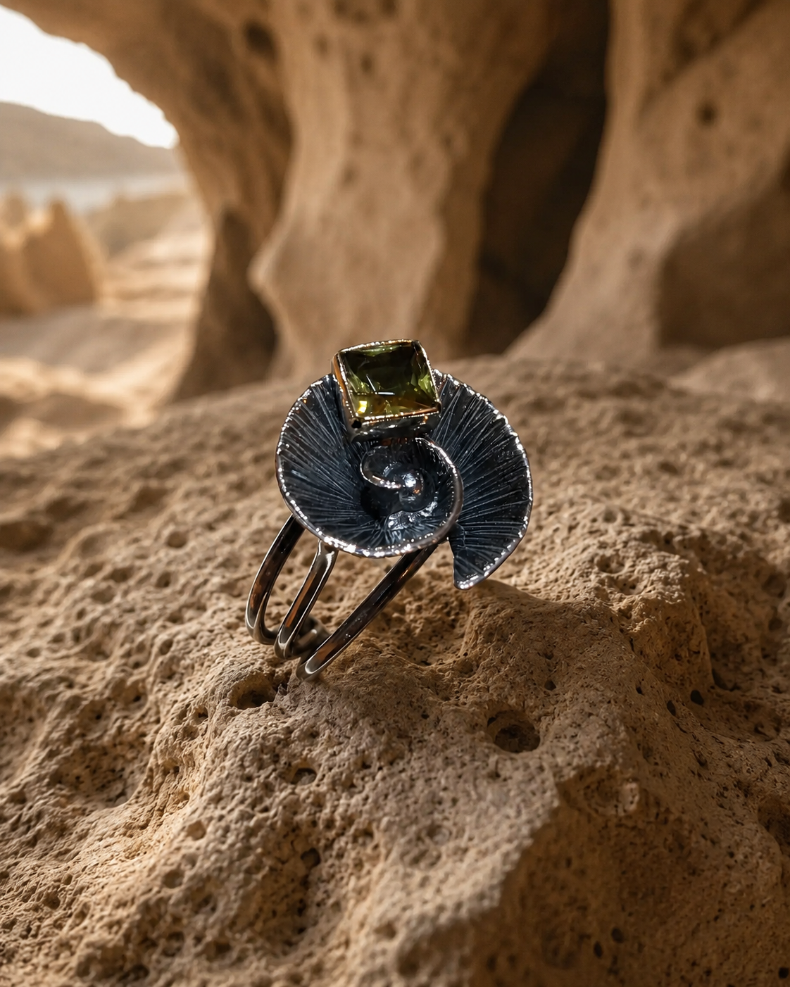 925 Sterling Silver Flower Form Ring with Zultanite Stone — sterling-silver-zultanite-ring-cappadocia-style-2