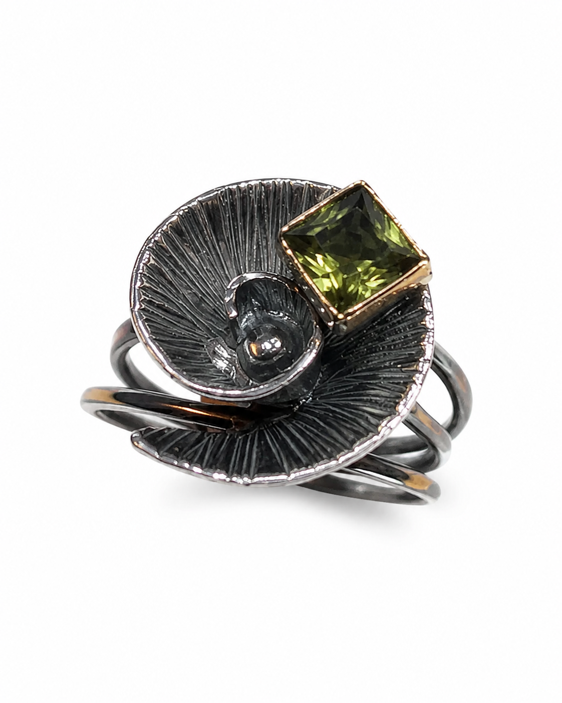 925 Sterling Silver Flower Form Ring with Zultanite Stone — sterling-silver-zultanite-ring-e-commorce