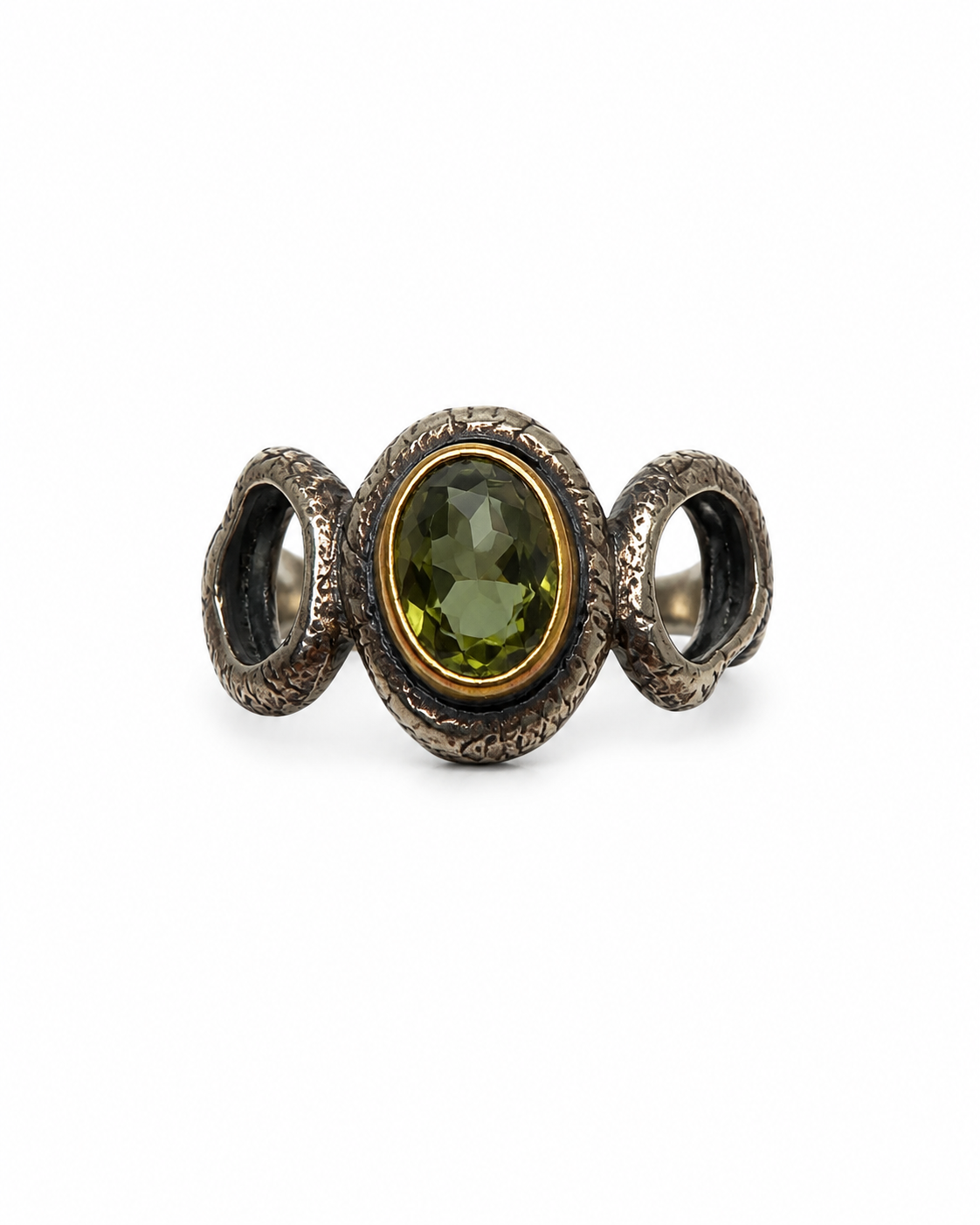 Organic Loop 925 Sterling Silver Ring with Oval Zultanite Stone — sterling-silver-zultanir-ring-e-commorce
