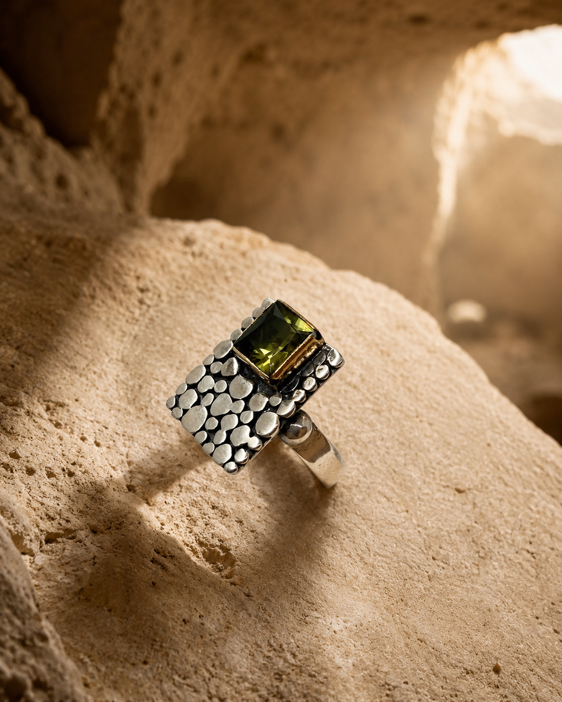 Textured Plate 925 Sterling Silver Ring with Square Zultanite Stone — sterling-silver-zultanit-ring-cappadocia-style-2