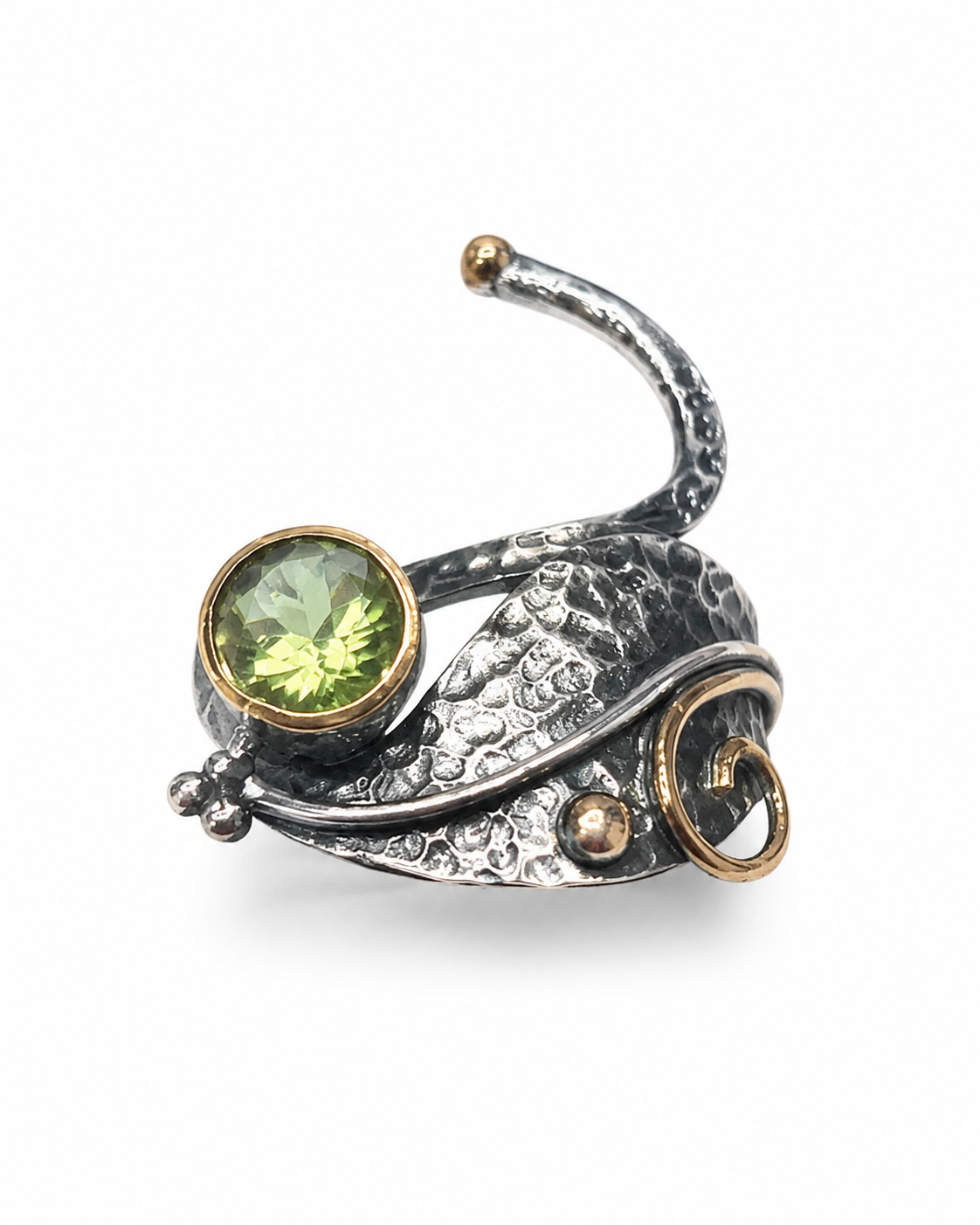 Flow Form 925 Sterling Silver Ring with Round Zultanite Stone — sterling-silver-ring-e-commorce