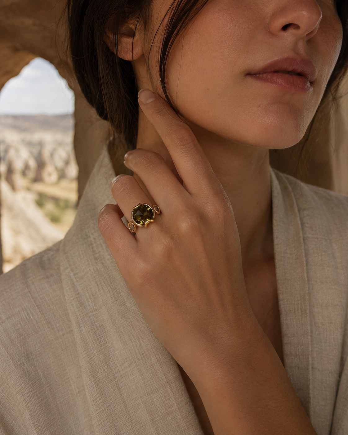 Oval Zultanite Stone 925 Sterling Silver Ring with Bronze Details — sterling-silver-zultanite-ring-women-hand