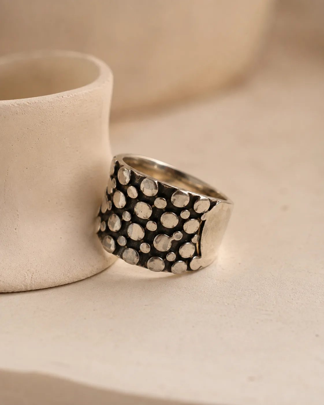 Pebble Dot Silver Band Ring with Concave Profile