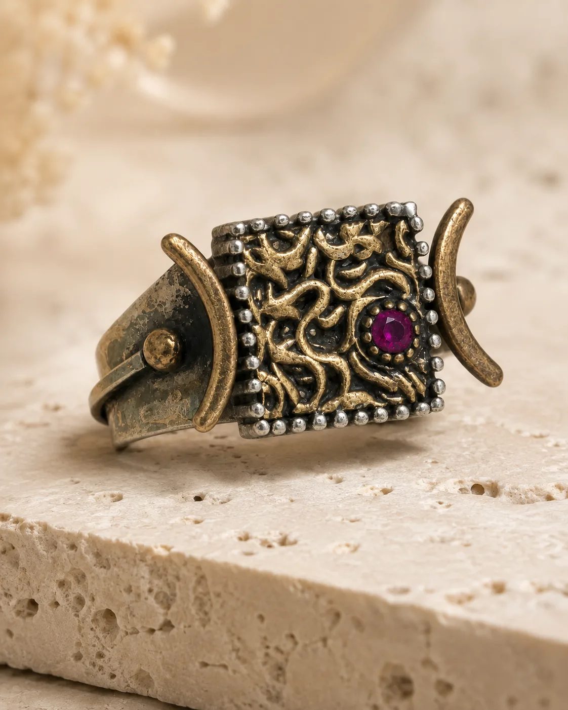 Arabesque Plaque Ring with Magenta Stone